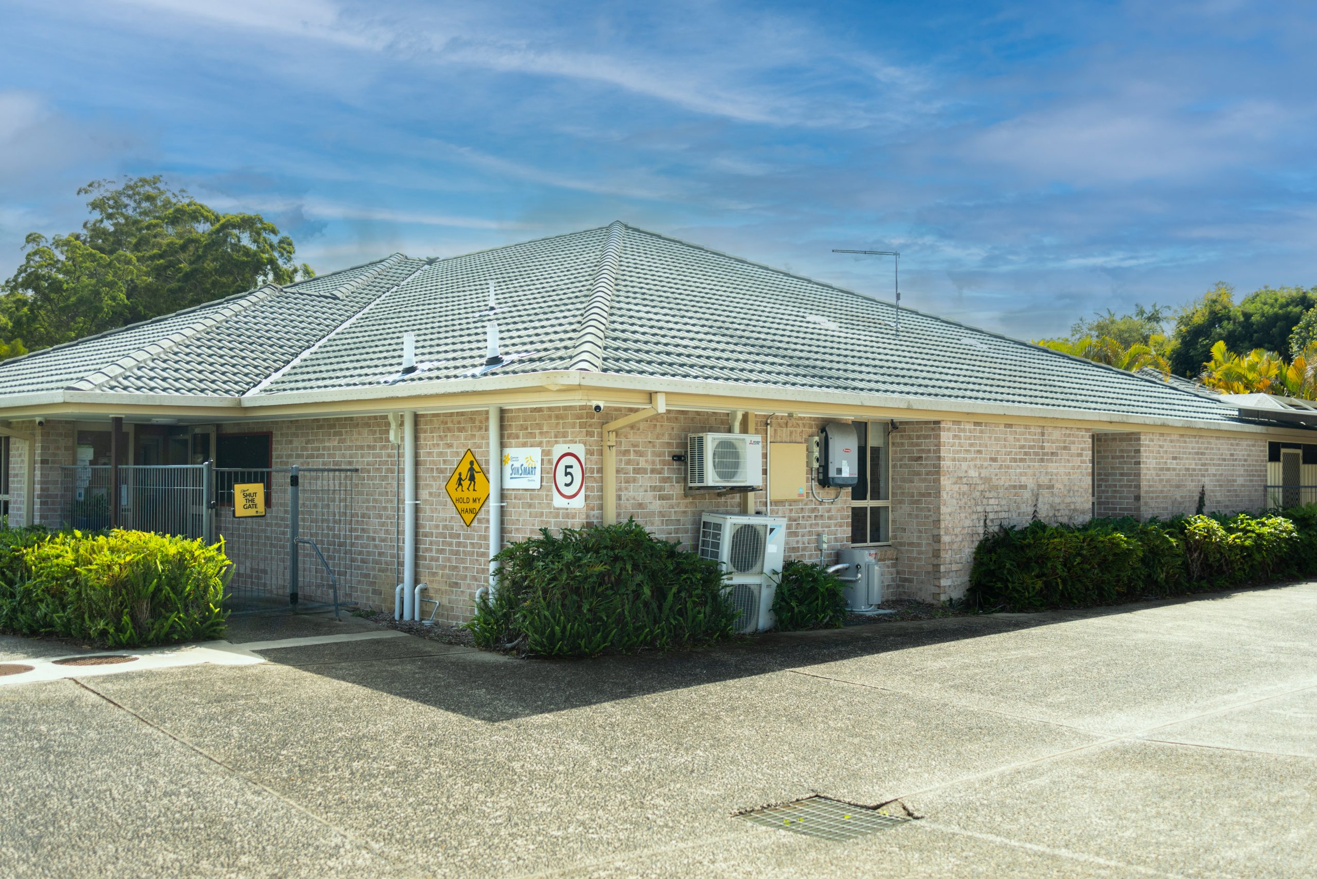 oz education boambee east exterior