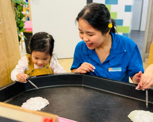 colourful-STEM-experiments-for-toddlers