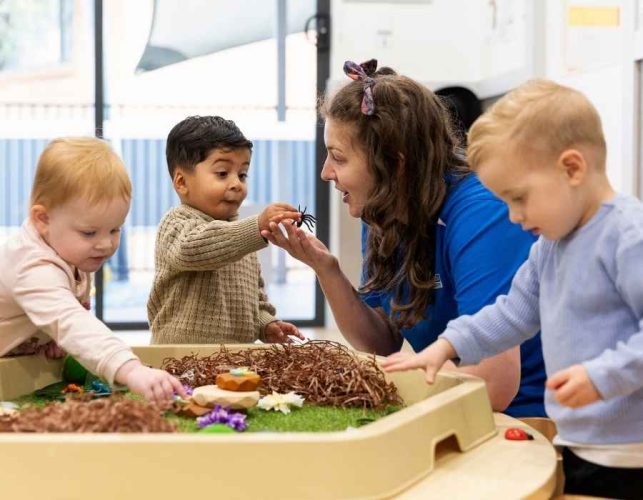 oz-education-childcare-preschool-sensory-group-play (2) Oz Education - Sensory Group Play